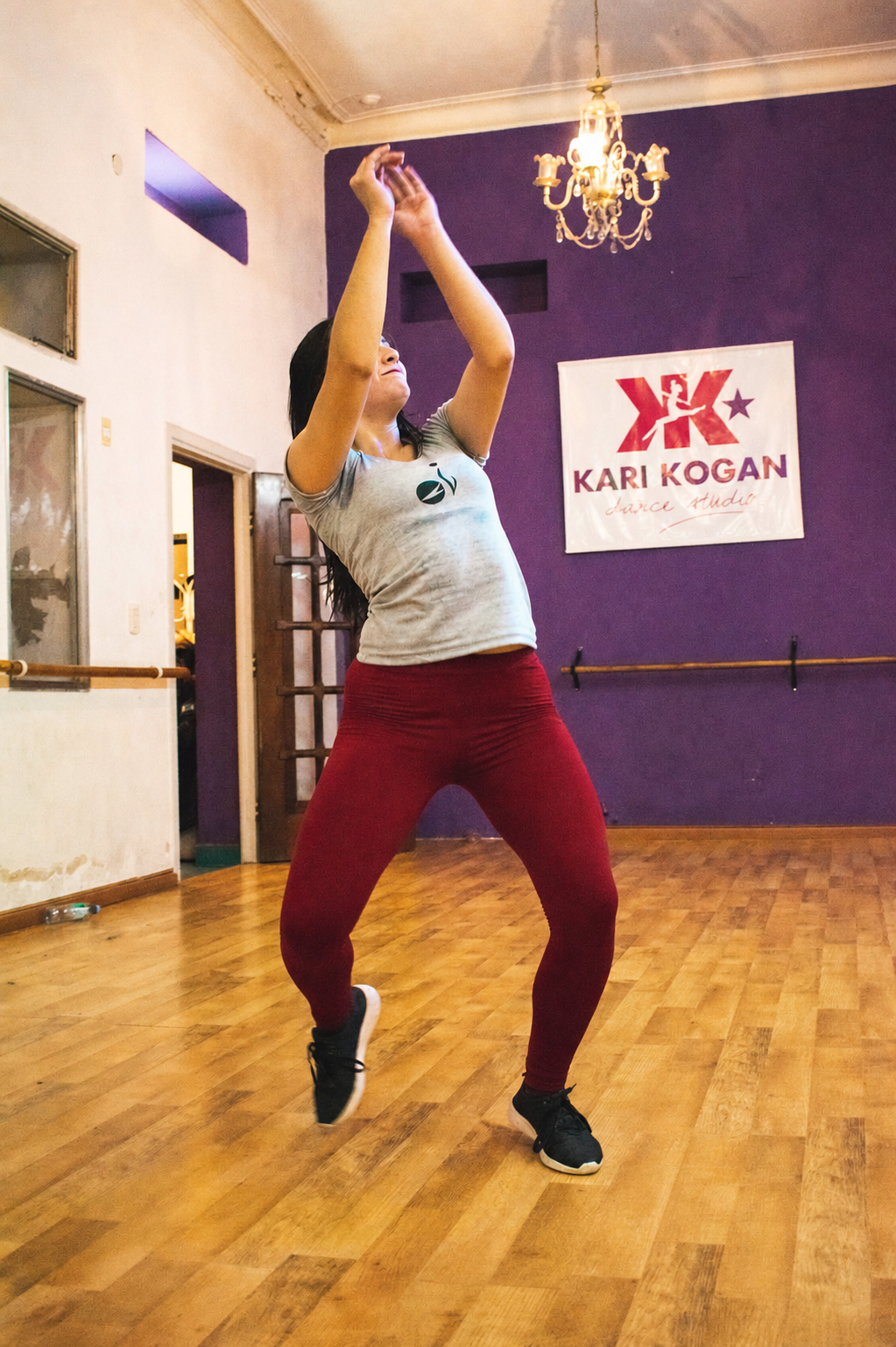 Alumna bailando en BAILA Academy